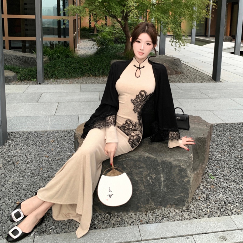 實拍實價新中式國風收腰顯瘦盤扣刺繡旗袍連衣裙+披肩開衫女套裝