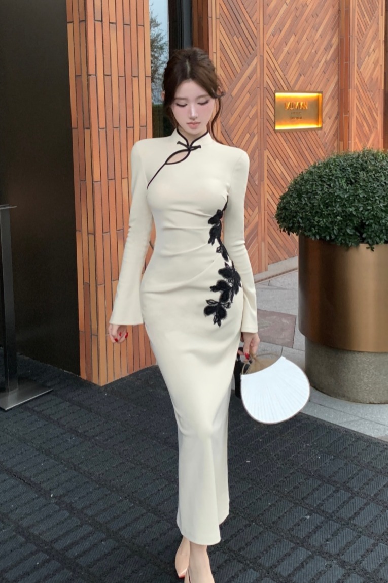 實拍實價 中式旗袍貼花連衣裙設計感氣質長袖收腰裙子女