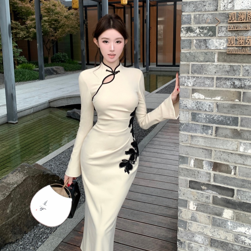 實拍實價 中式旗袍貼花連衣裙設計感氣質長袖收腰裙子女
