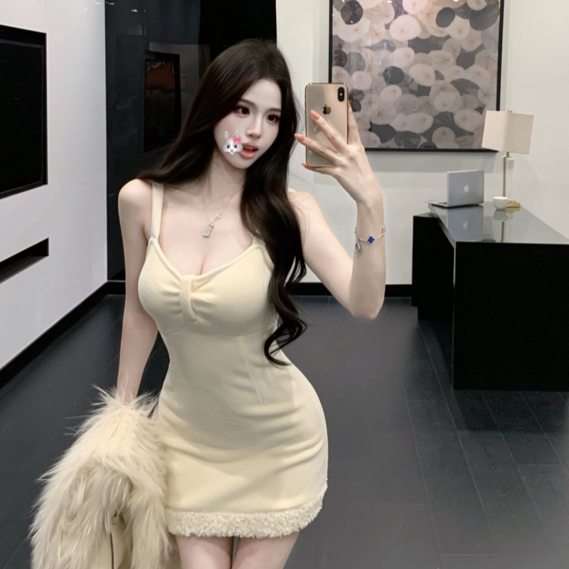 實拍實價 甜美溫柔毛絨外套性感吊帶短款連衣裙