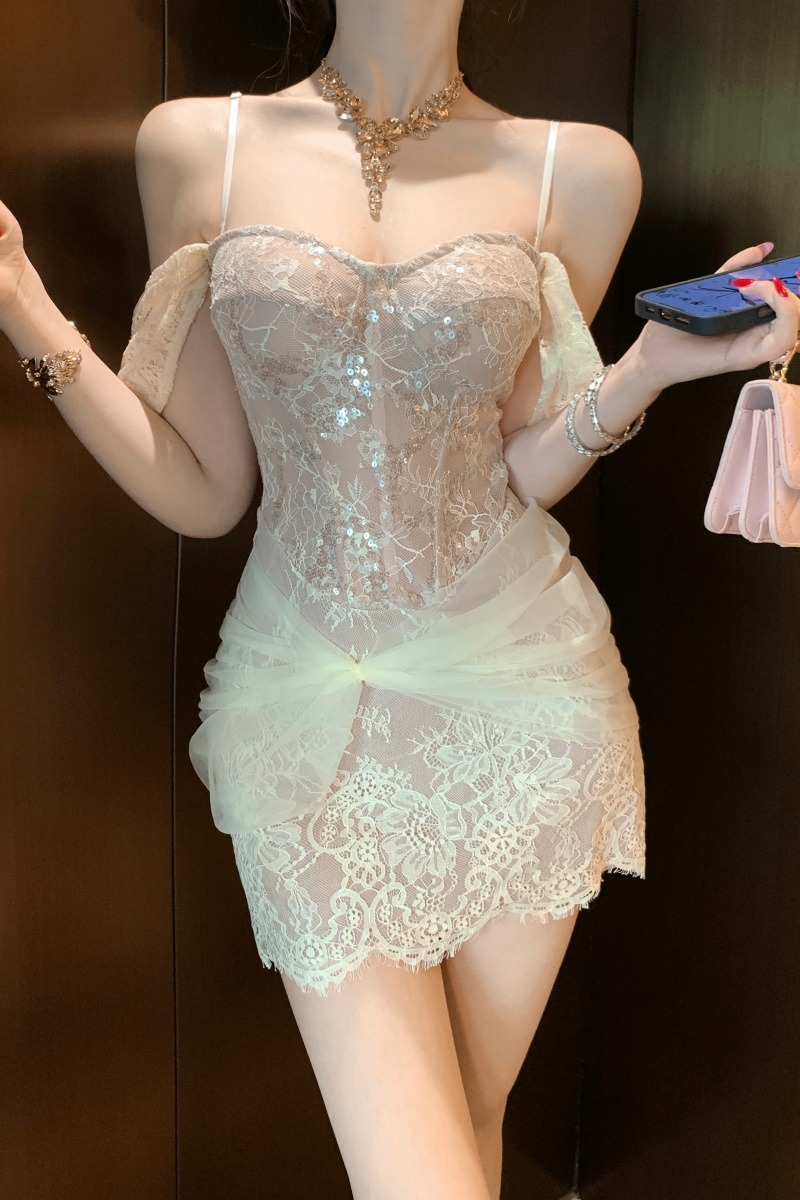 實拍實價 修身顯瘦蕾絲連衣裙 千金名媛風辣妹亮片抹胸包臀裙