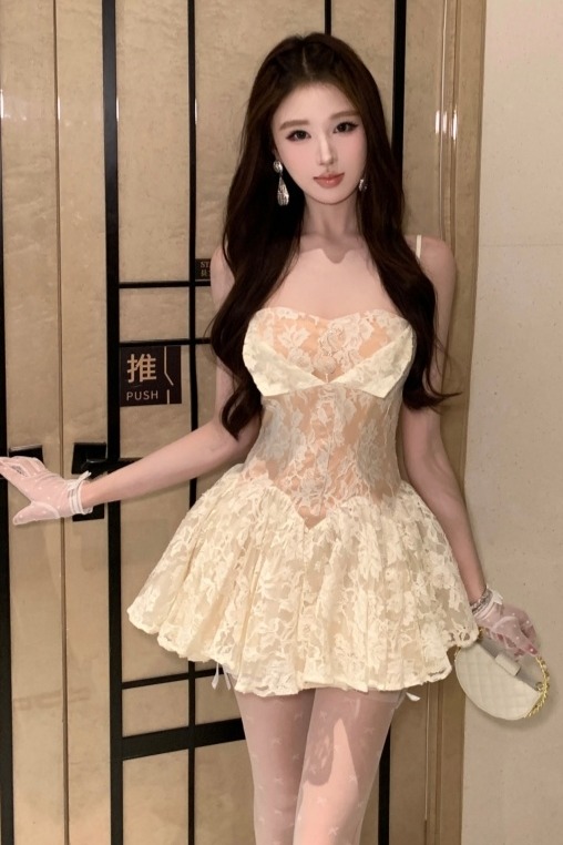 實拍實價 法式重工蕾絲抹胸連衣裙女氣質收腰顯瘦蓬蓬公主裙