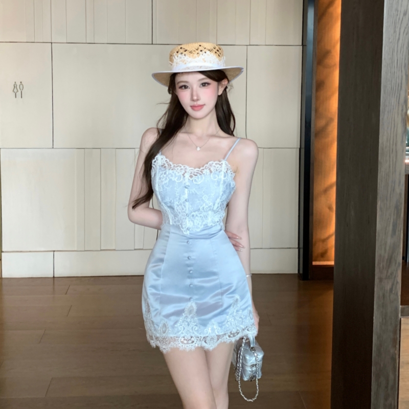 實拍實價 蕾絲拼接修身顯瘦辣妹吊帶連衣裙短款