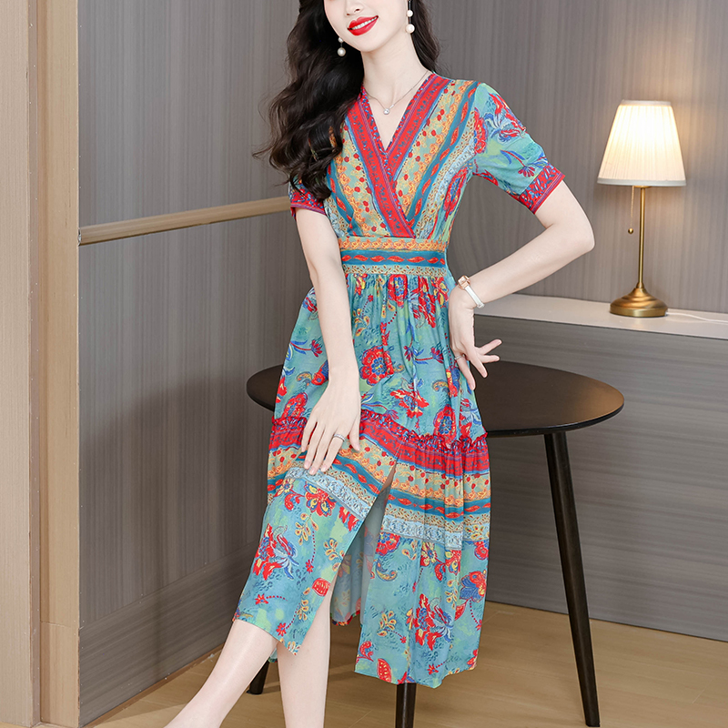 RY1148# 波西米亚碎花长裙连衣裙显白2026夏天新款仙女三亚度假雪纺沙滩裙