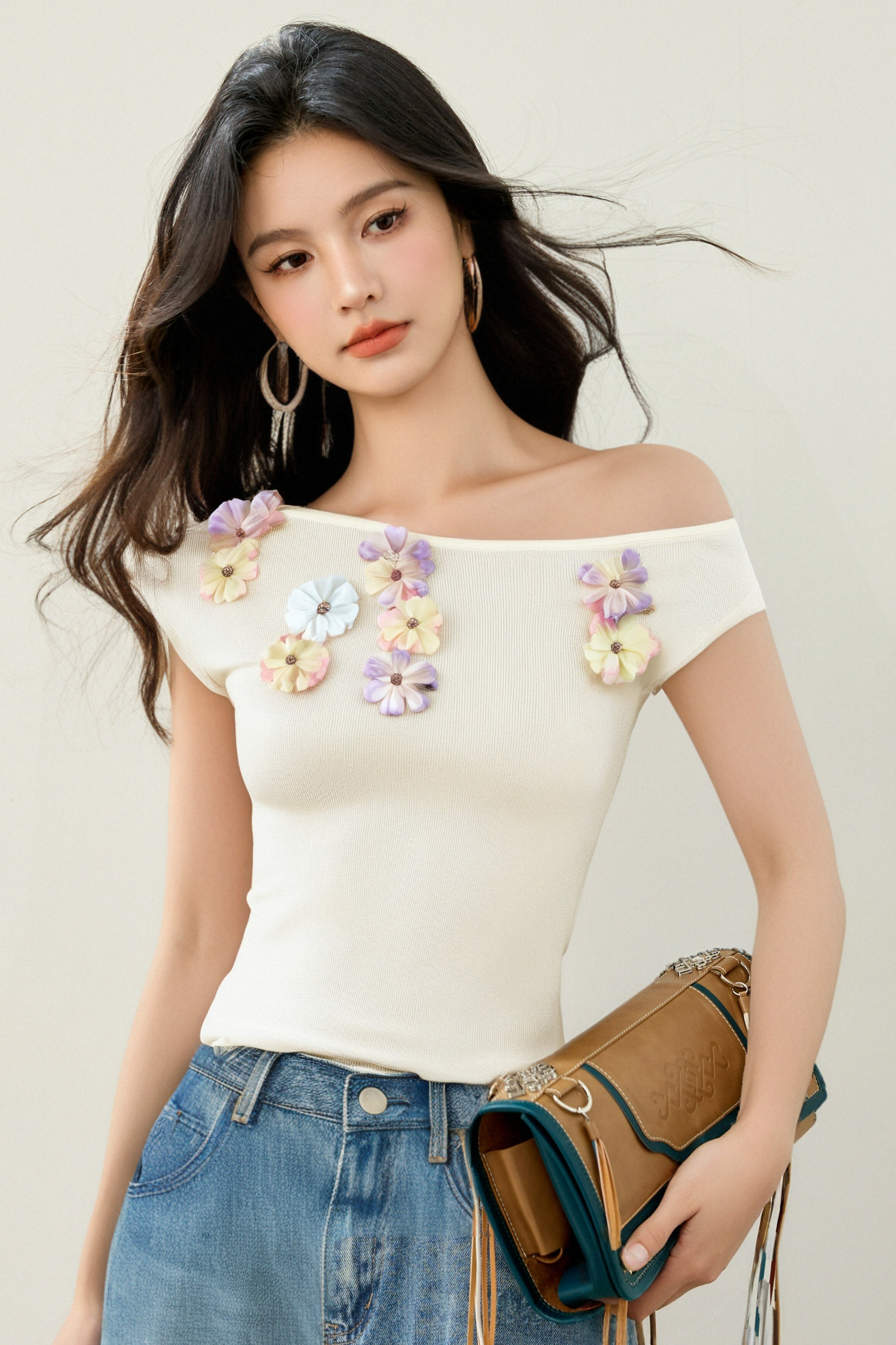 ◆◆2026年夏季純欲風斜肩立體花朵T恤性感露肩修身上衣女