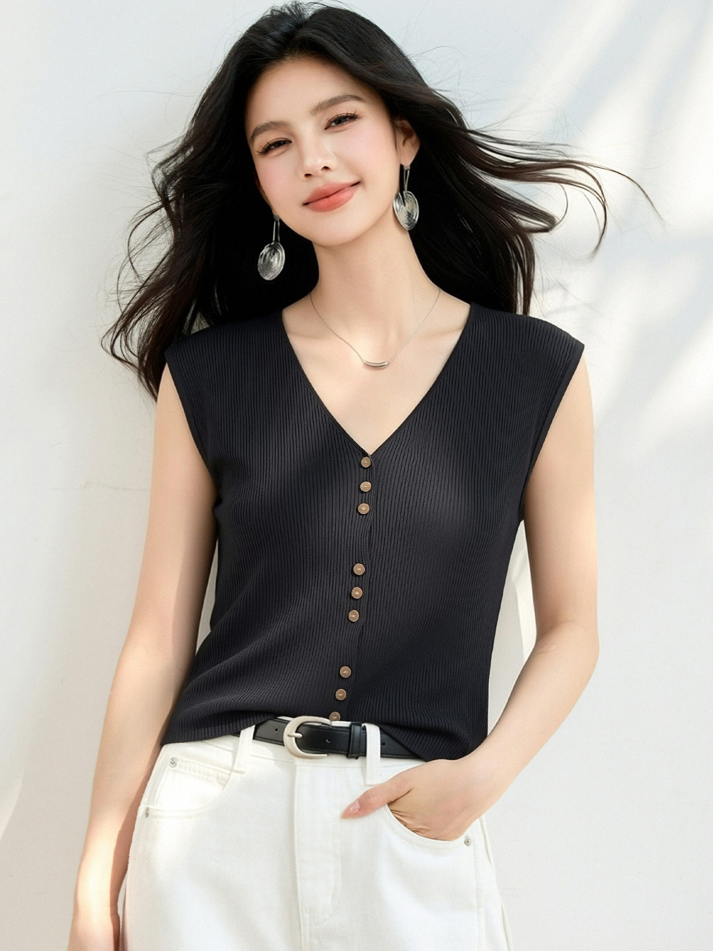 實拍◆有◆2026法式v領針織t恤女夏季修身顯瘦設計感氣質開衫短袖