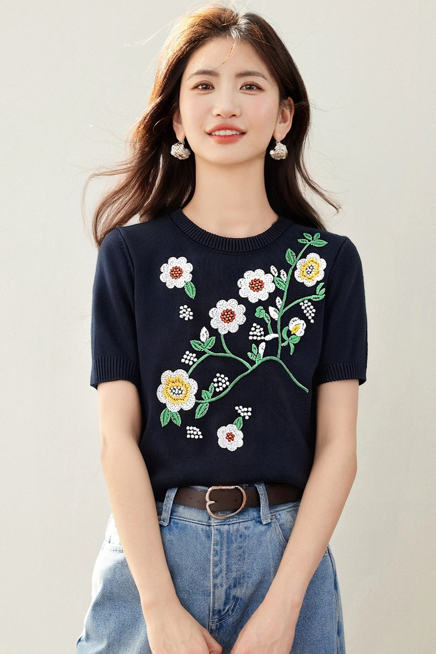 實拍◆有◆2026法式花朵刺繡圓領針織短袖女減齡時尚百搭上衣潮