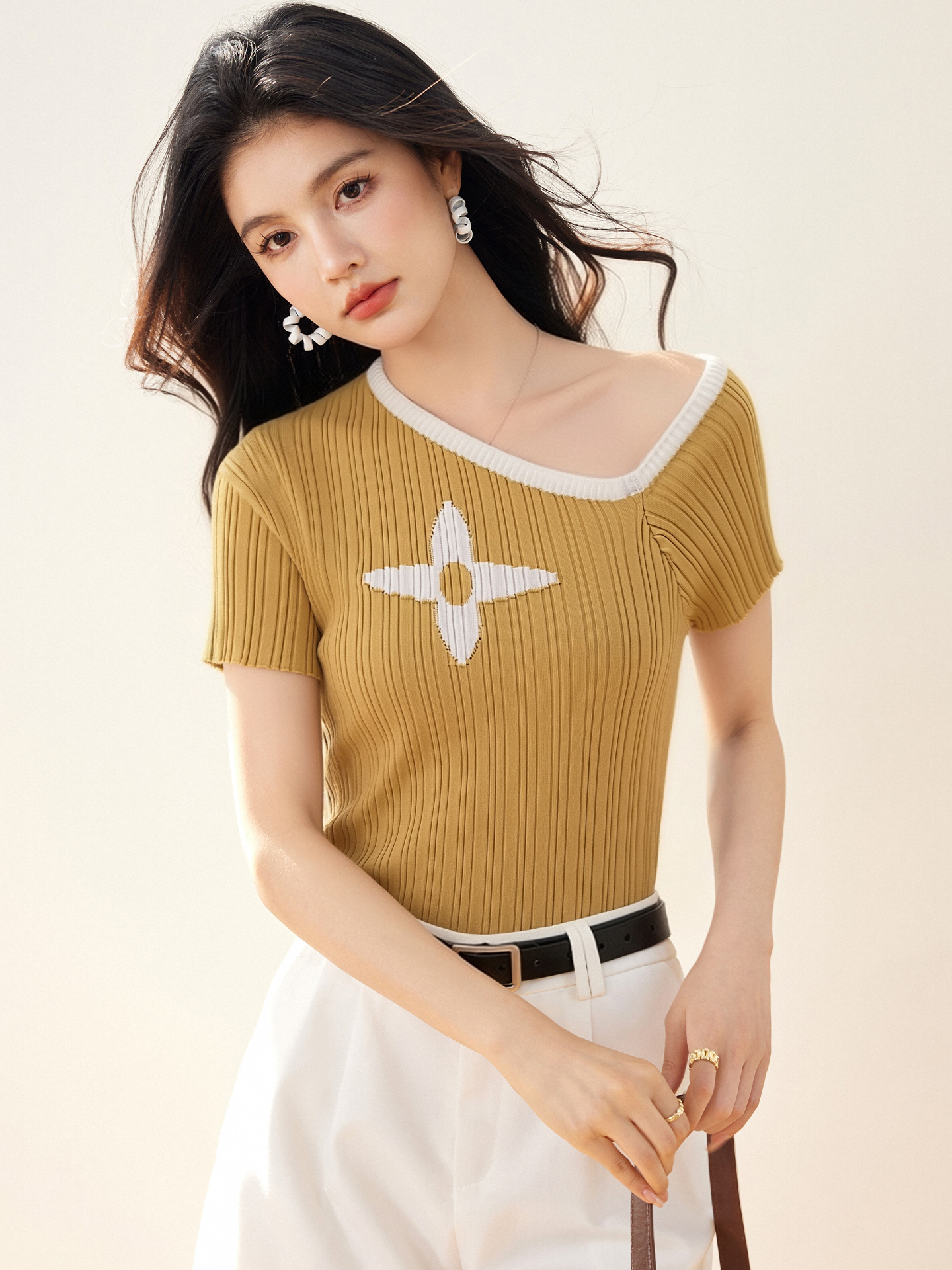實拍◆有◆2026高級感短袖斜肩撞色針織辣妹風T恤女修身顯瘦上衣