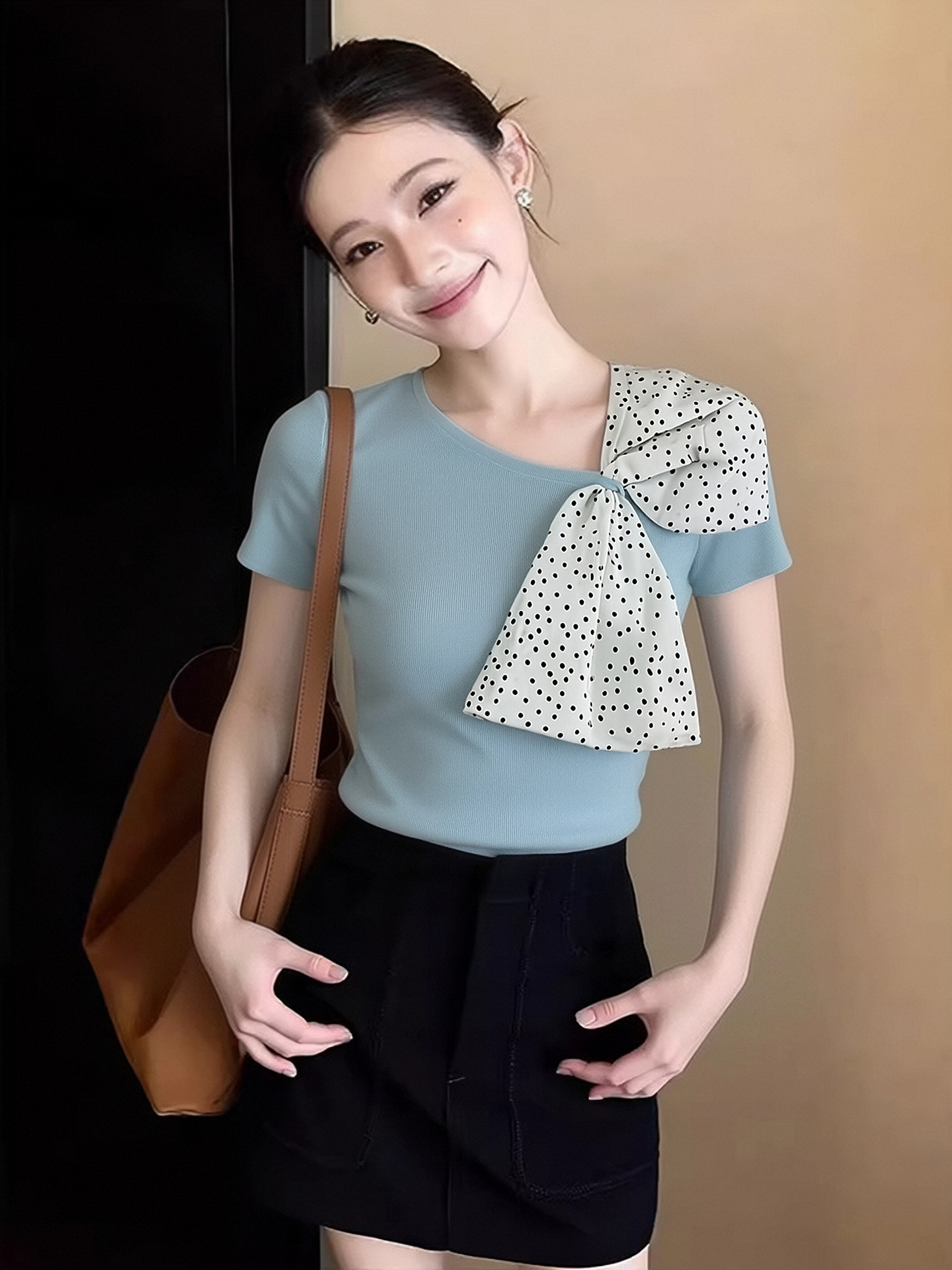 波點拼接斜肩短袖T恤女夏季韓系甜辣高級感修身露肩短款上衣