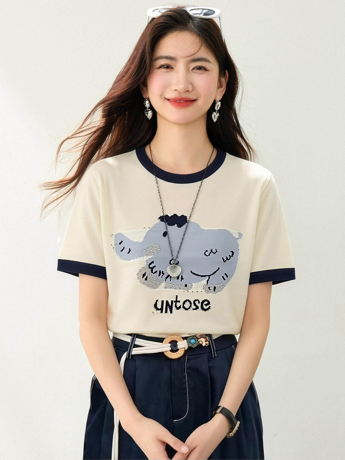 實拍◆有◆2026小象提花燙鉆撞色圓領短袖女新款寬松洋氣減齡上衣