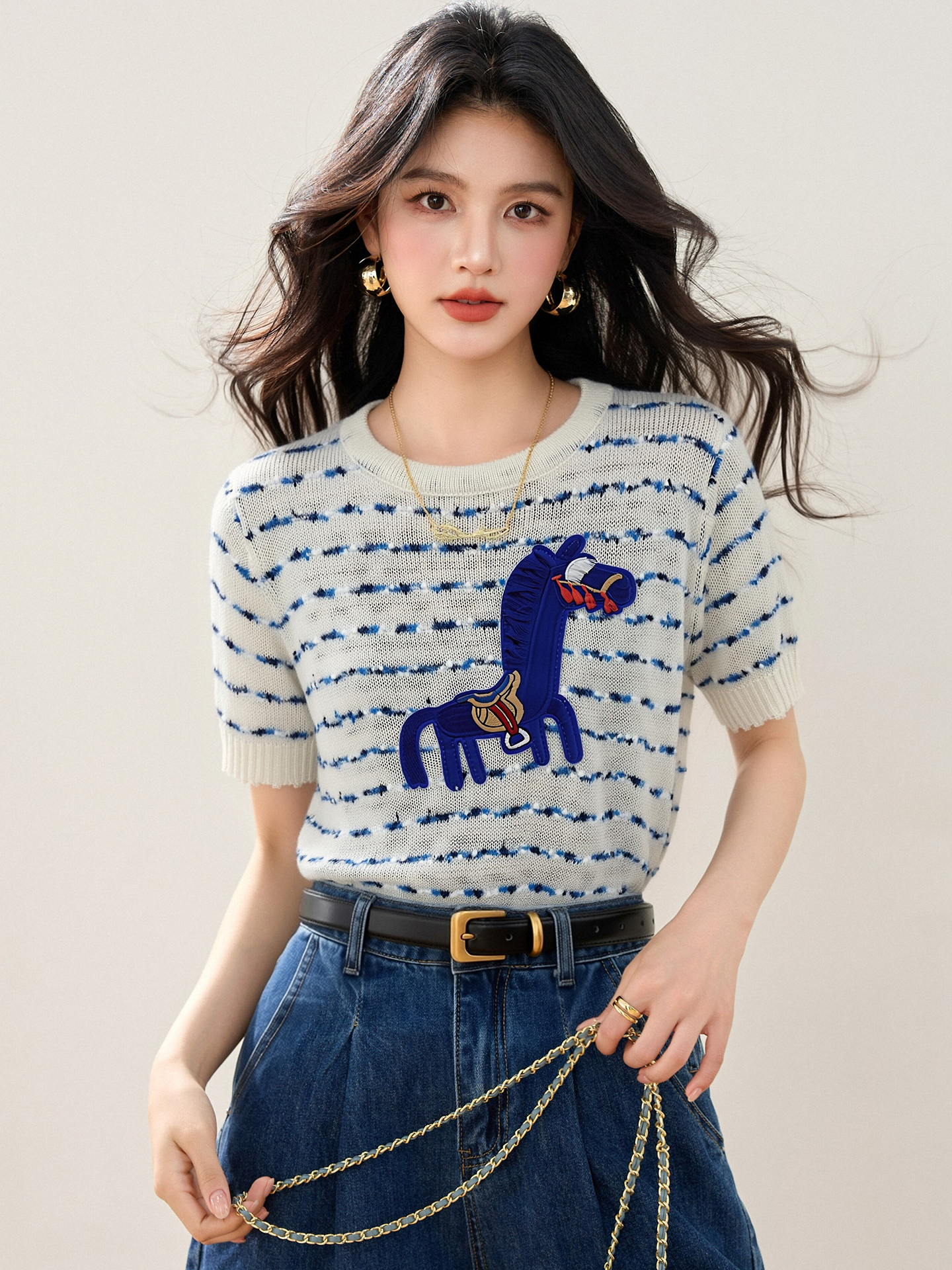 實拍◆有◆2026條紋冰絲短袖女新款夏設計感小馬刺繡復古寬松上衣