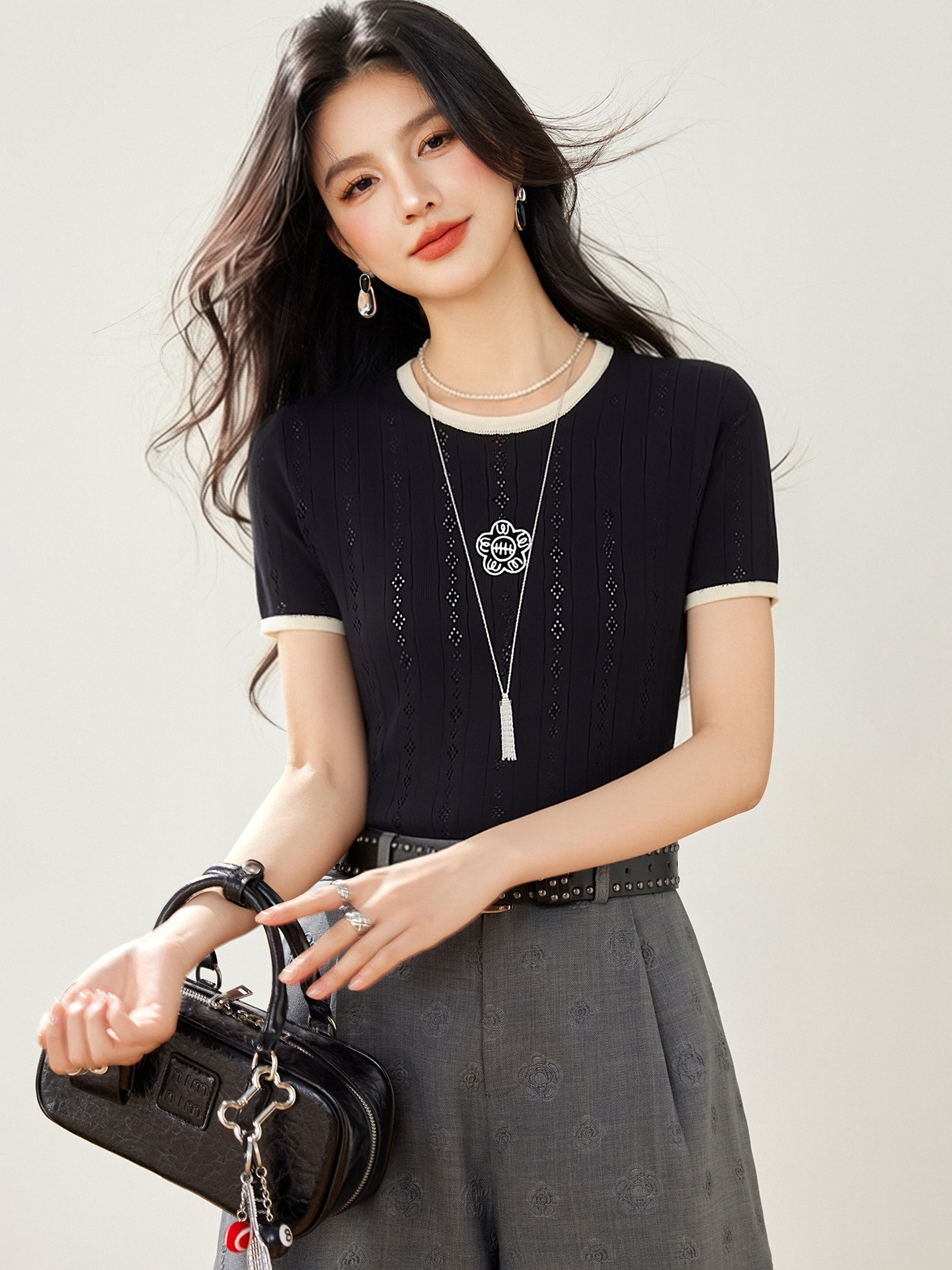 實拍◆有◆2026通勤風撞色圓領刺繡短袖女夏季百搭氣質設計感上衣