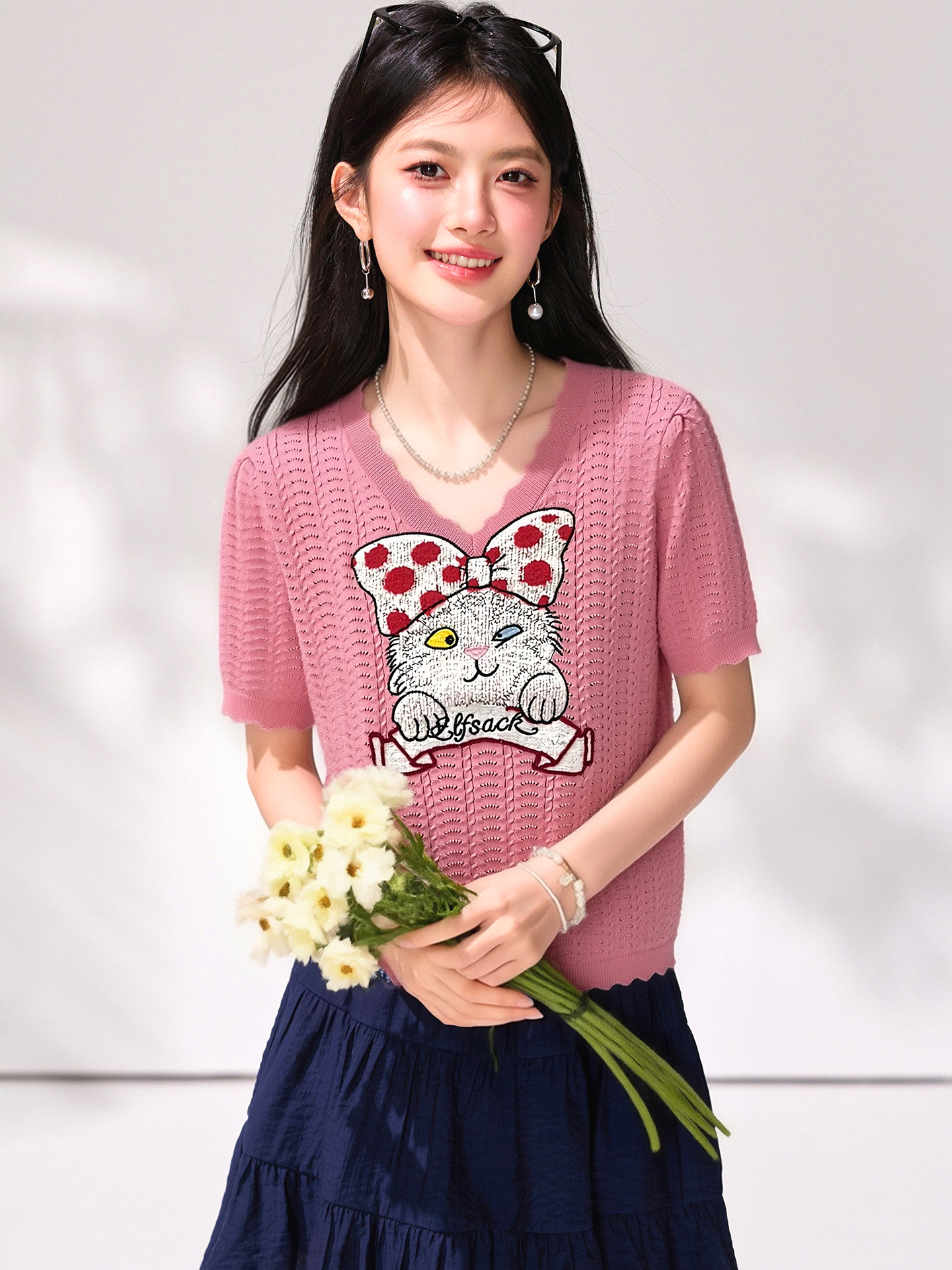 實拍◆有◆2026夏季定情貓咪刺繡v領短袖針織衫女夏顯瘦上衣
