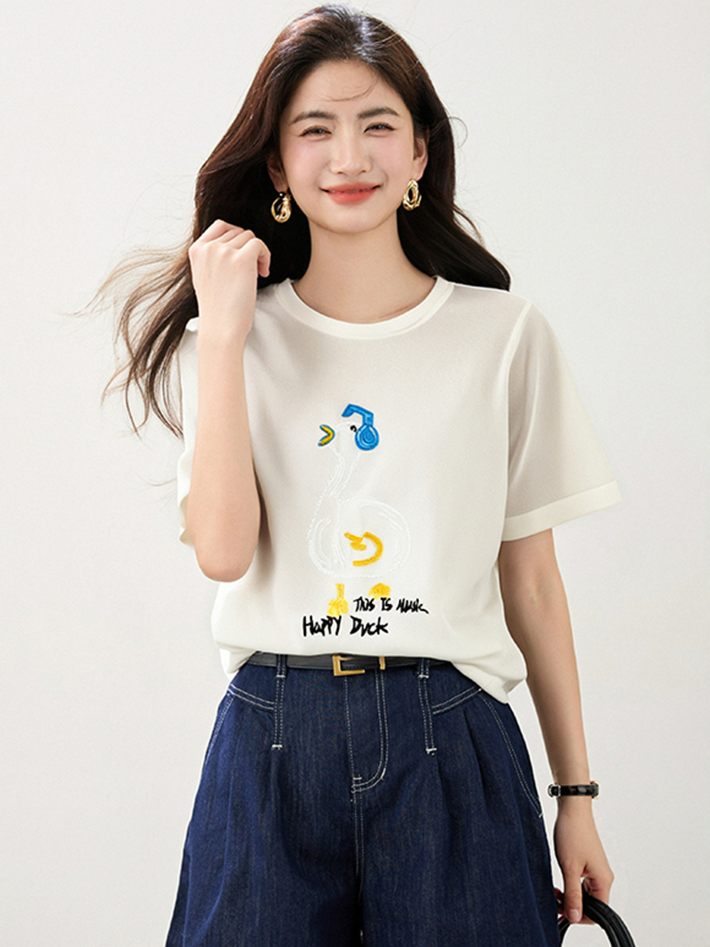 卡通風短袖T恤女夏季寬松百搭趣味印花減齡上衣圓領女裝卡通圖案