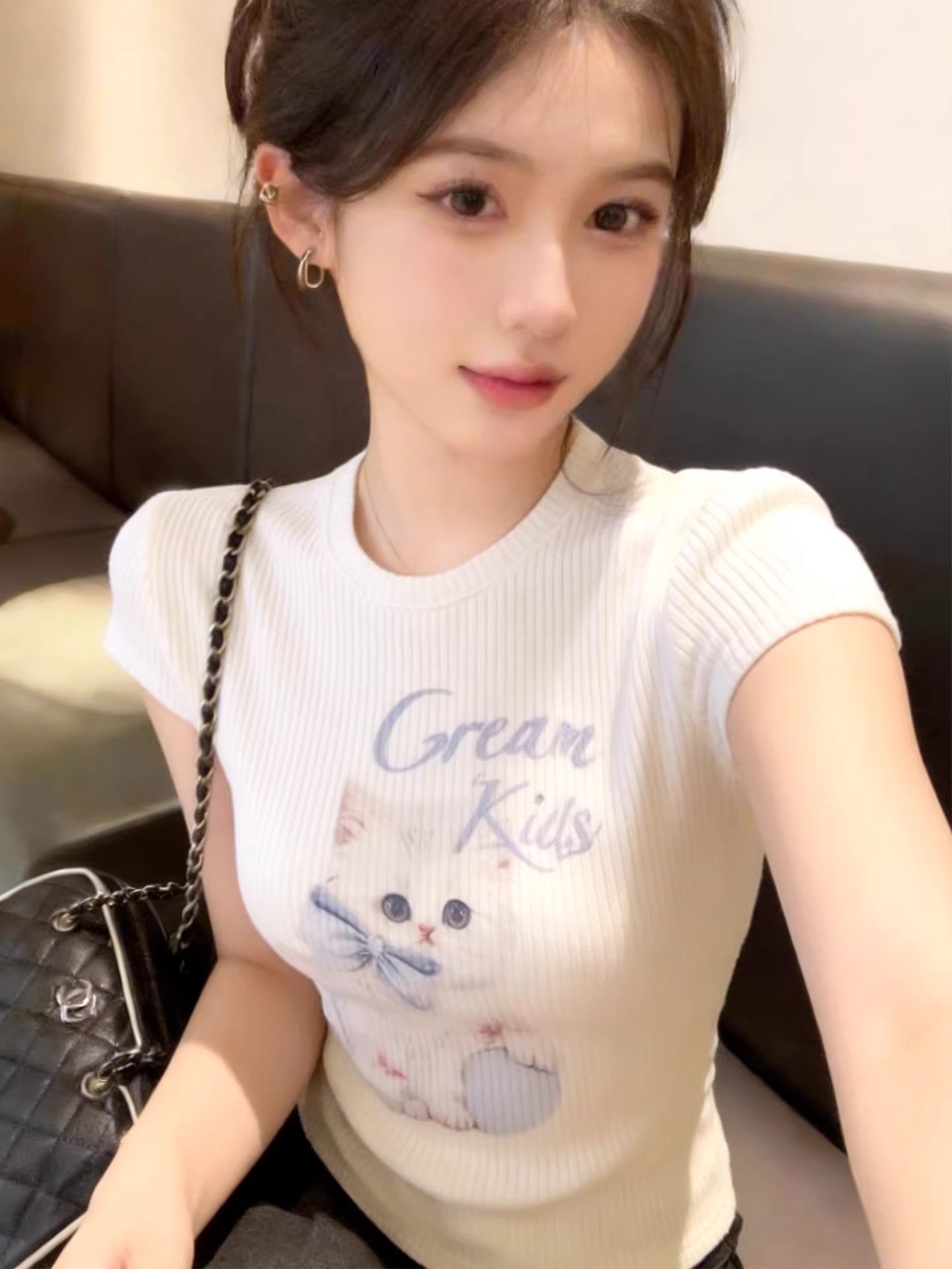包芯紗 超火減齡白色短袖針織女士夏季新款修身巨好看的上衣時髦