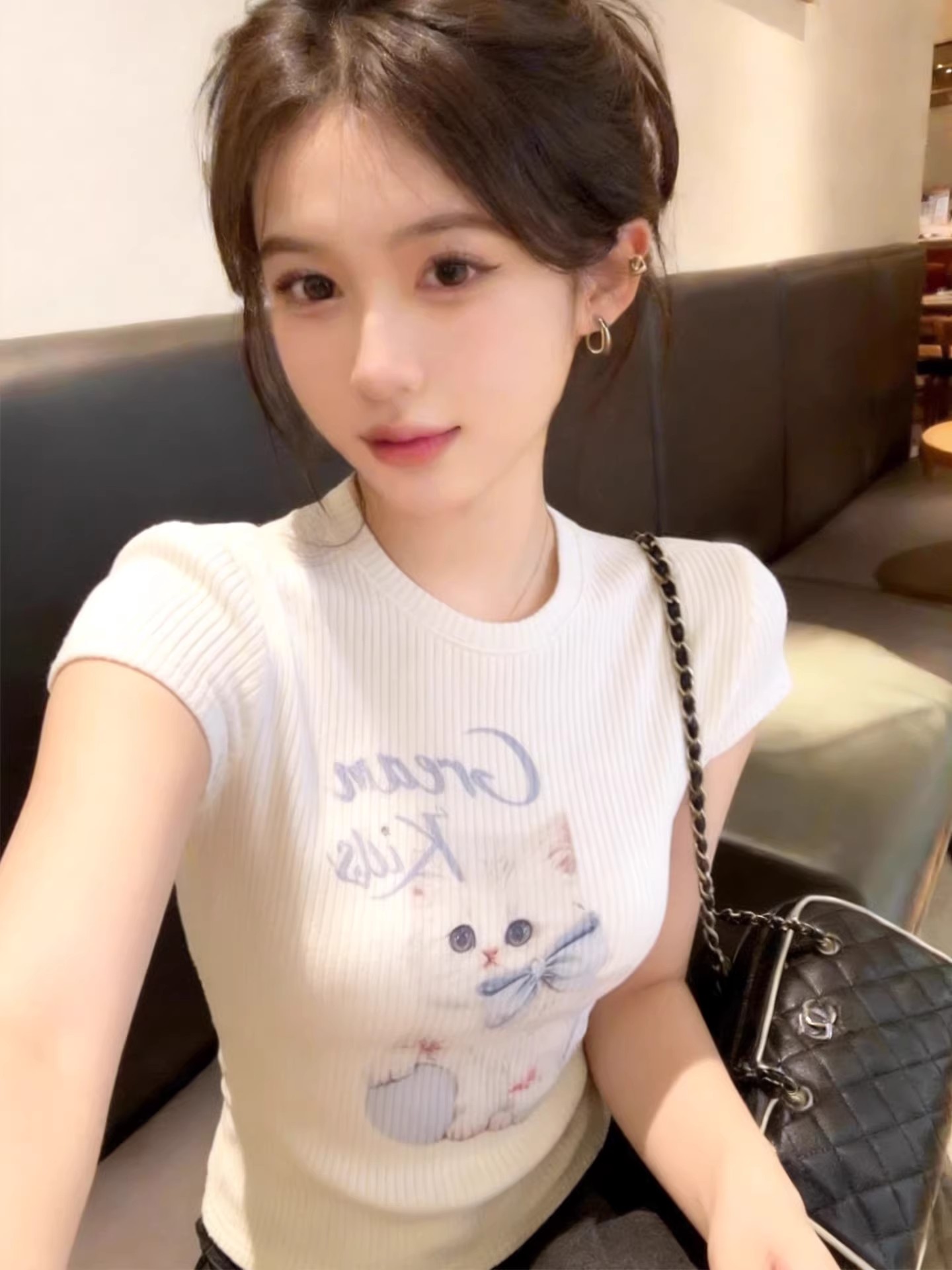 包芯紗 超火減齡白色短袖針織女士夏季新款修身巨好看的上衣時髦