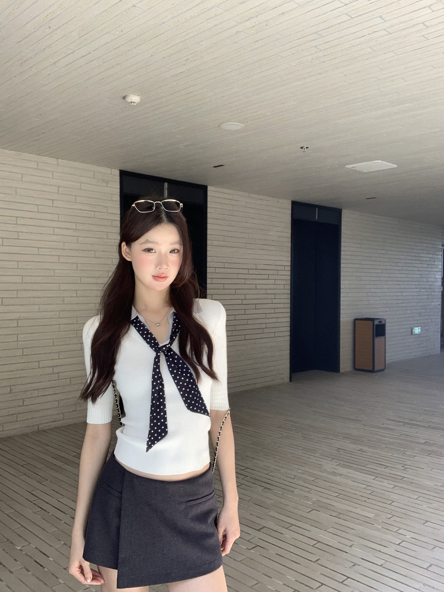 紅人館針織衫女春季穿搭2026新款韓系短款上衣修身v領假兩件毛衣
