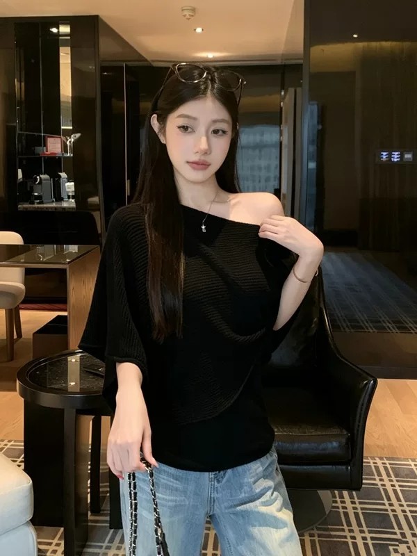 不規則披肩斗篷針織衫女款2026新款夏季薄款韓系氣質顯瘦斜肩上衣