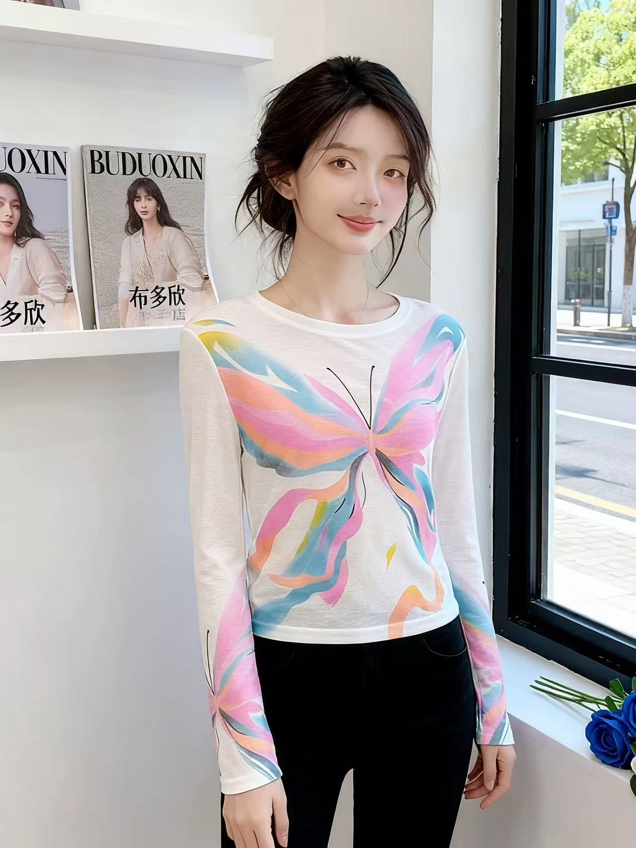 高級感蝴蝶印花正肩長袖t恤女裝春季2026新款灰色上衣打底衫修身