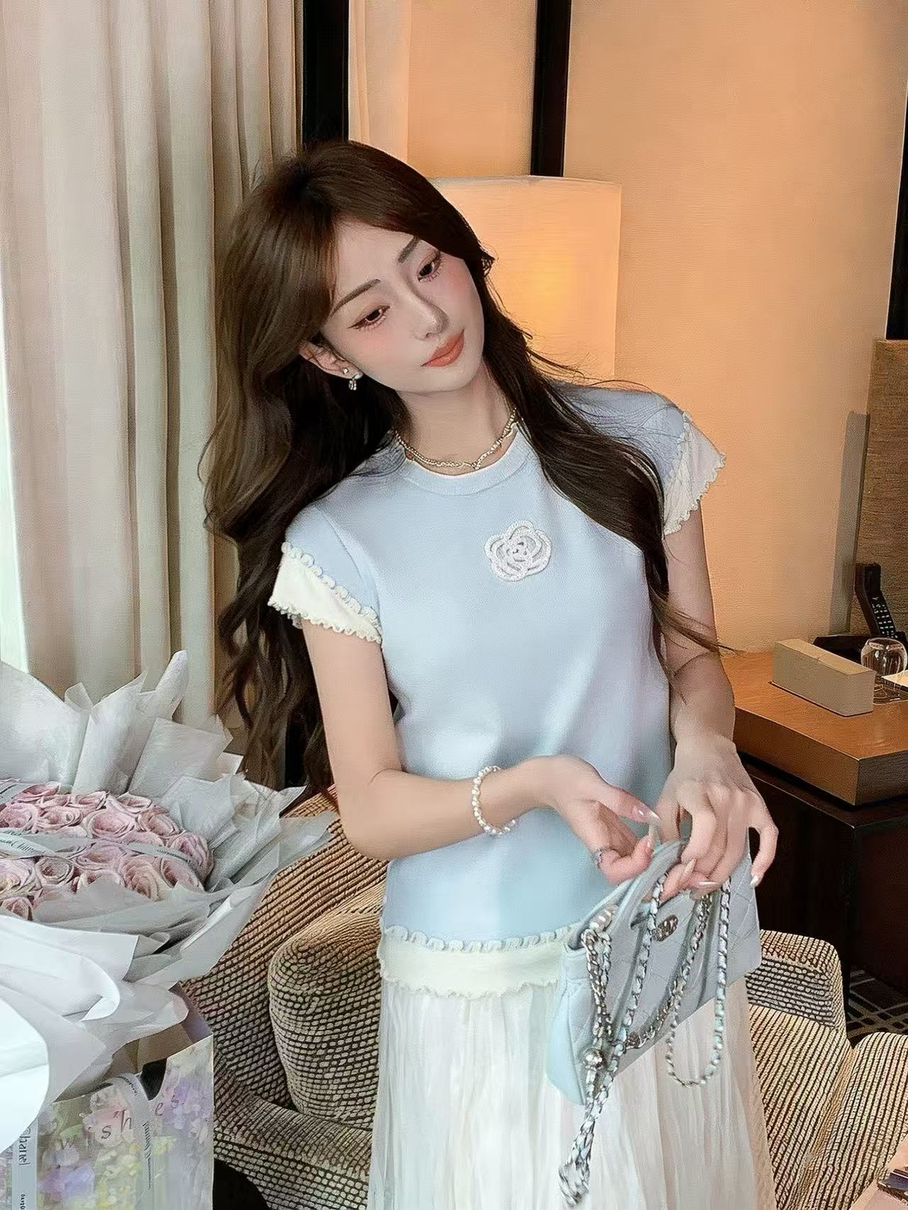 張心子山茶梔意法式甜美多巴胺撞色小飛袖針織衫女夏新款上衣