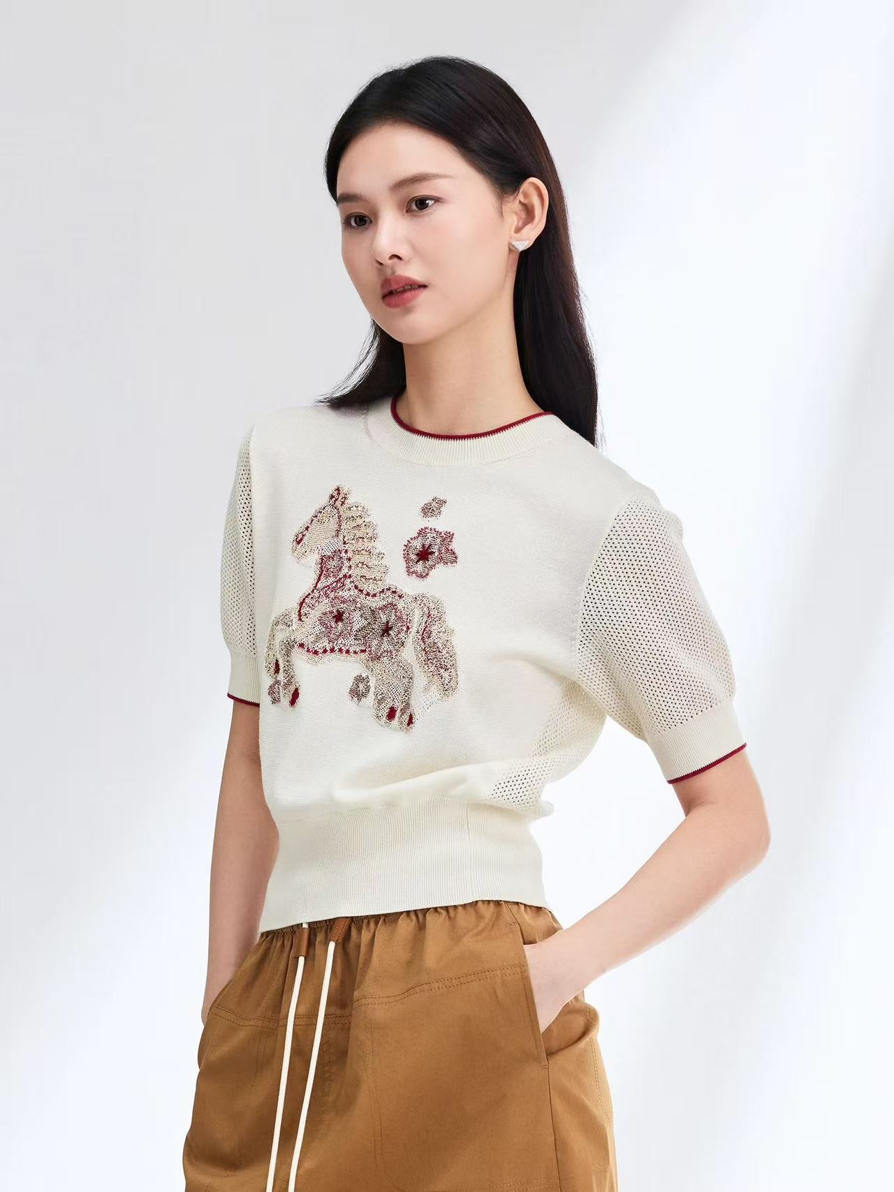 雅馬YAMAEP雅瑩 圓領刺繡撞色短袖針織 26夏新款9535