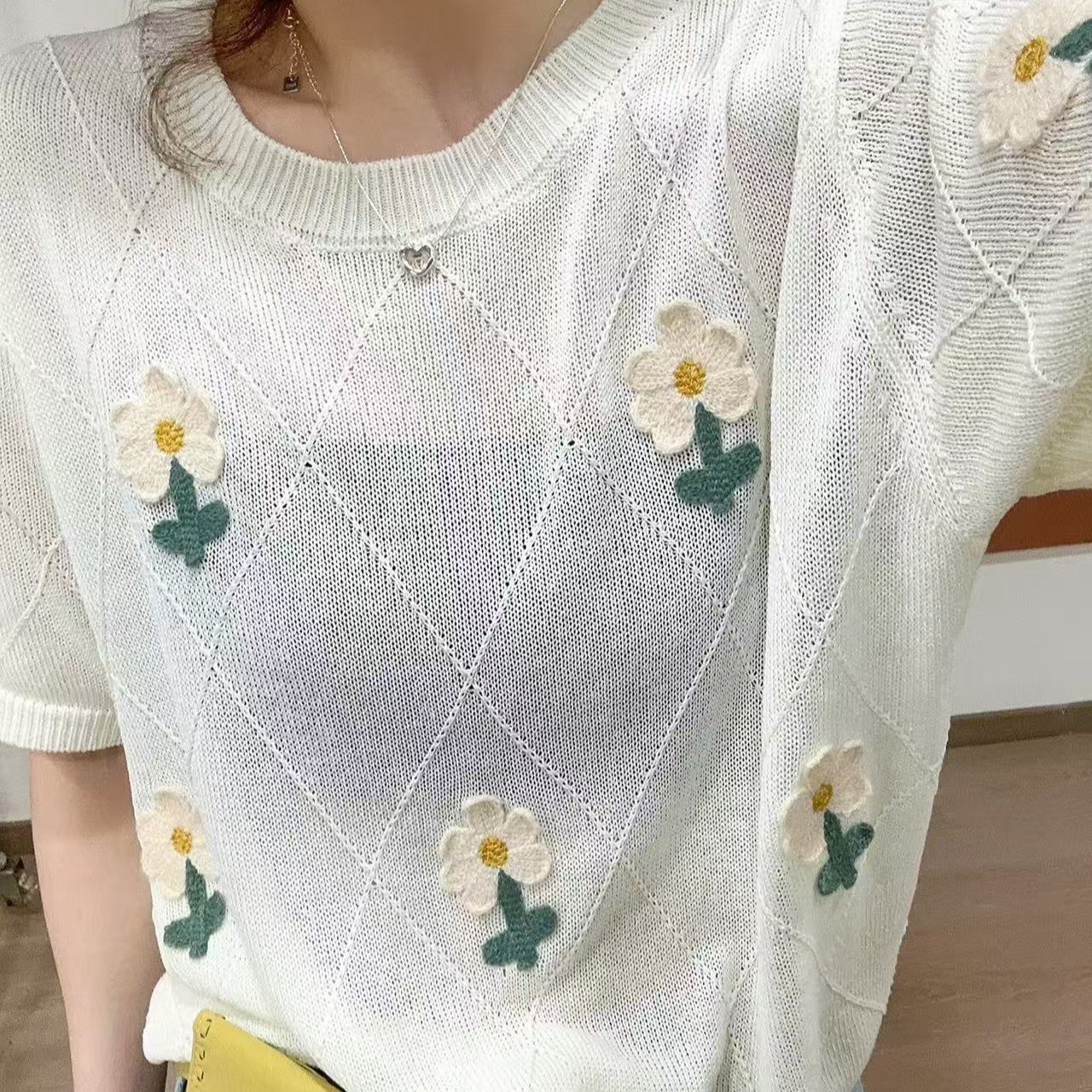 菱形格花朵刺繡冰絲針織衫女歐洲站2026春裝新款歐貨女裝打底衫潮