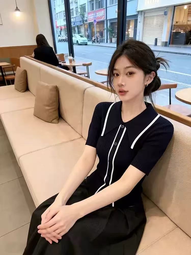 韓系獨特超好看深藍色翻領針織短袖女夏新款高知輕奢修身顯瘦上衣