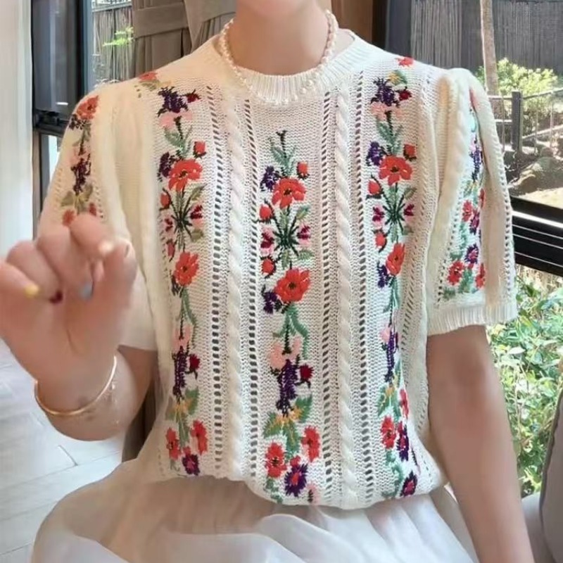 歐貨甜美溫柔復古刺繡花朵圓領套頭針織衫女夏季短袖小眾別致上衣
