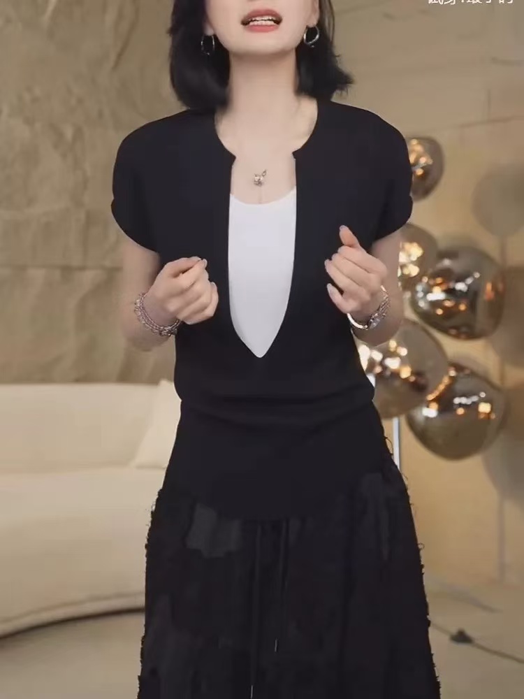 假兩件撞色法式針織衫女夏修身短袖t恤2026新款氣質顯瘦時尚上衣