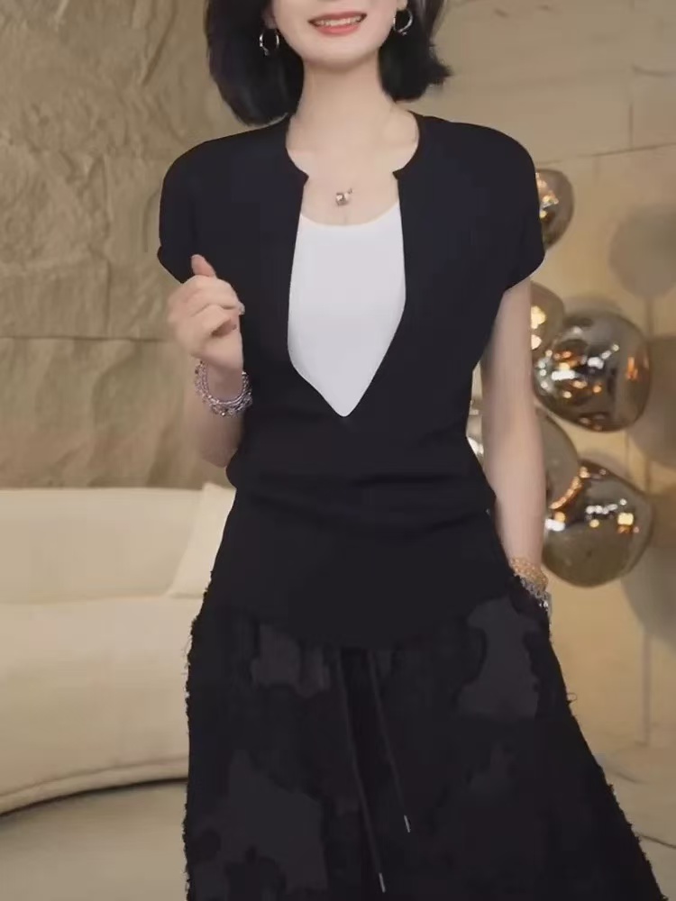 假兩件撞色法式針織衫女夏修身短袖t恤2026新款氣質顯瘦時尚上衣