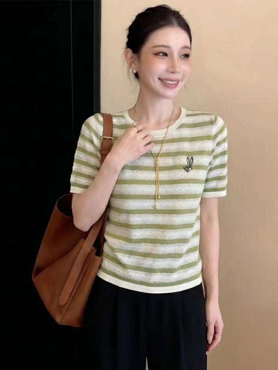 重工刺繡條紋t恤女2026夏季新款時尚洋氣短袖針織衫薄款冰絲上衣