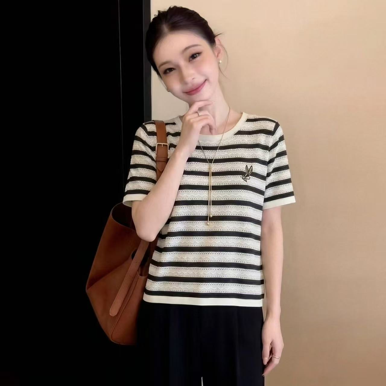 重工刺繡條紋t恤女2026夏季新款時尚洋氣短袖針織衫薄款冰絲上衣