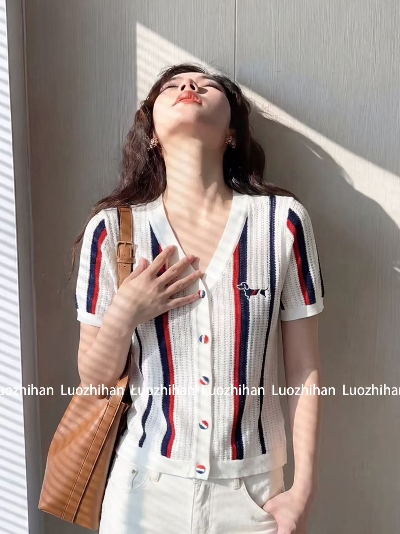 慵懶風顯瘦V領短袖開衫女2026夏季新款韓系復古撞色條紋針織衫潮
