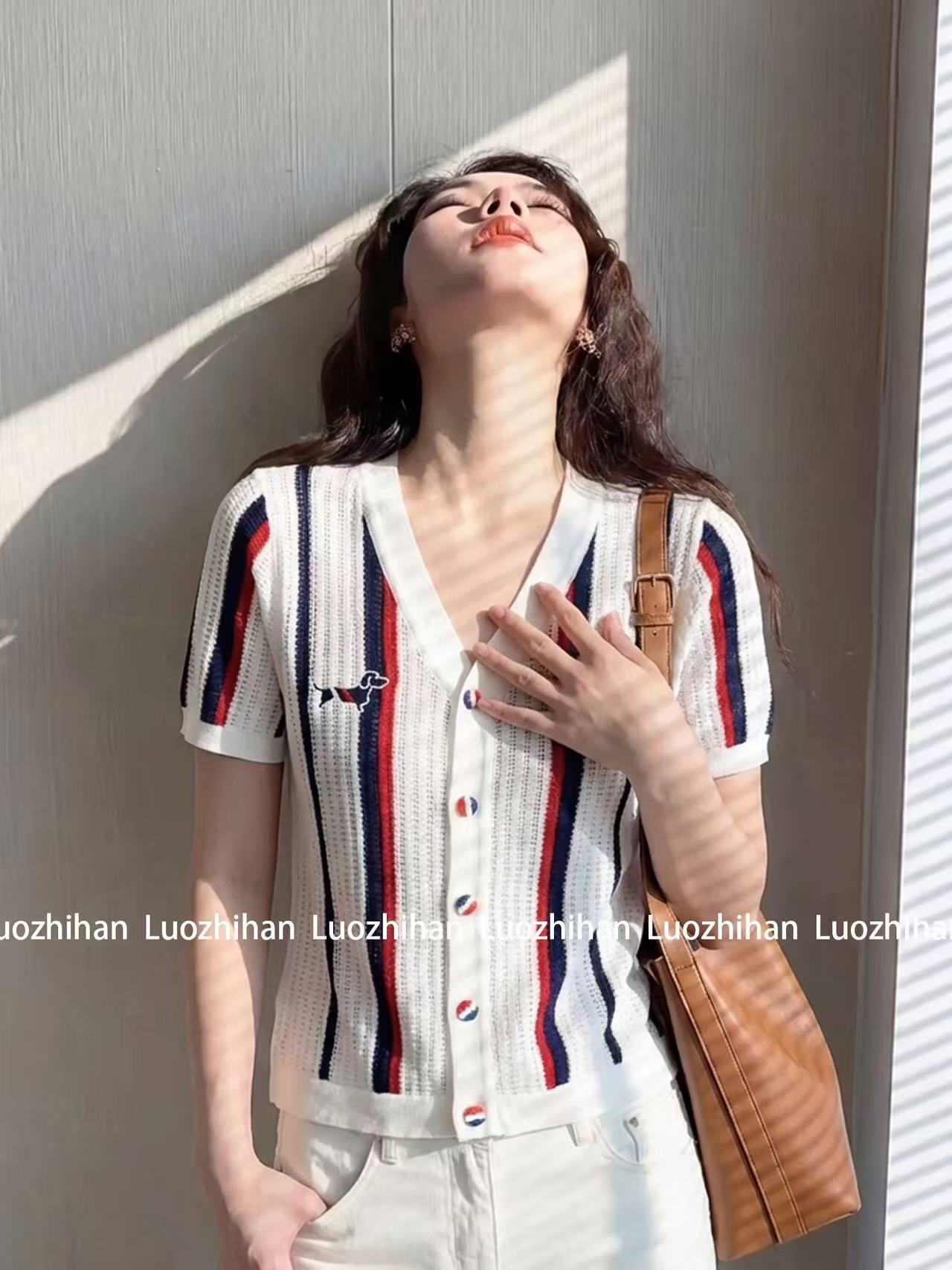 慵懶風顯瘦V領短袖開衫女2026夏季新款韓系復古撞色條紋針織衫潮