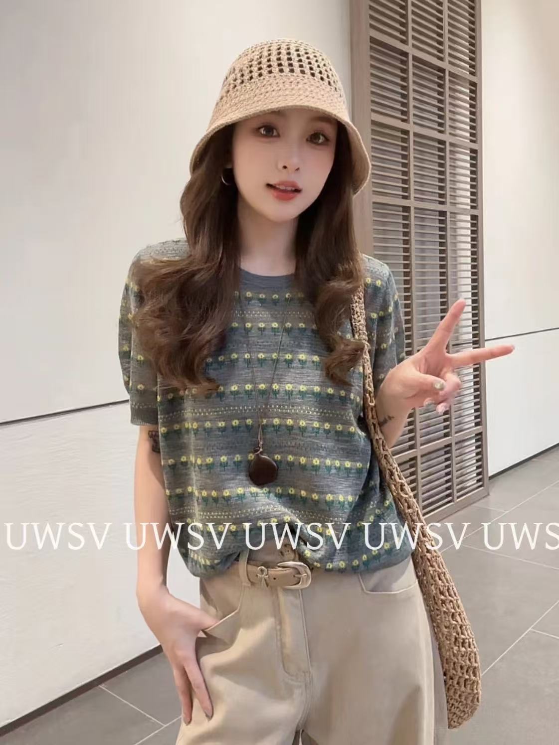 安南UWSV新款夏日氛圍感超好看短袖上衣女寬松圓領套頭花朵針織衫