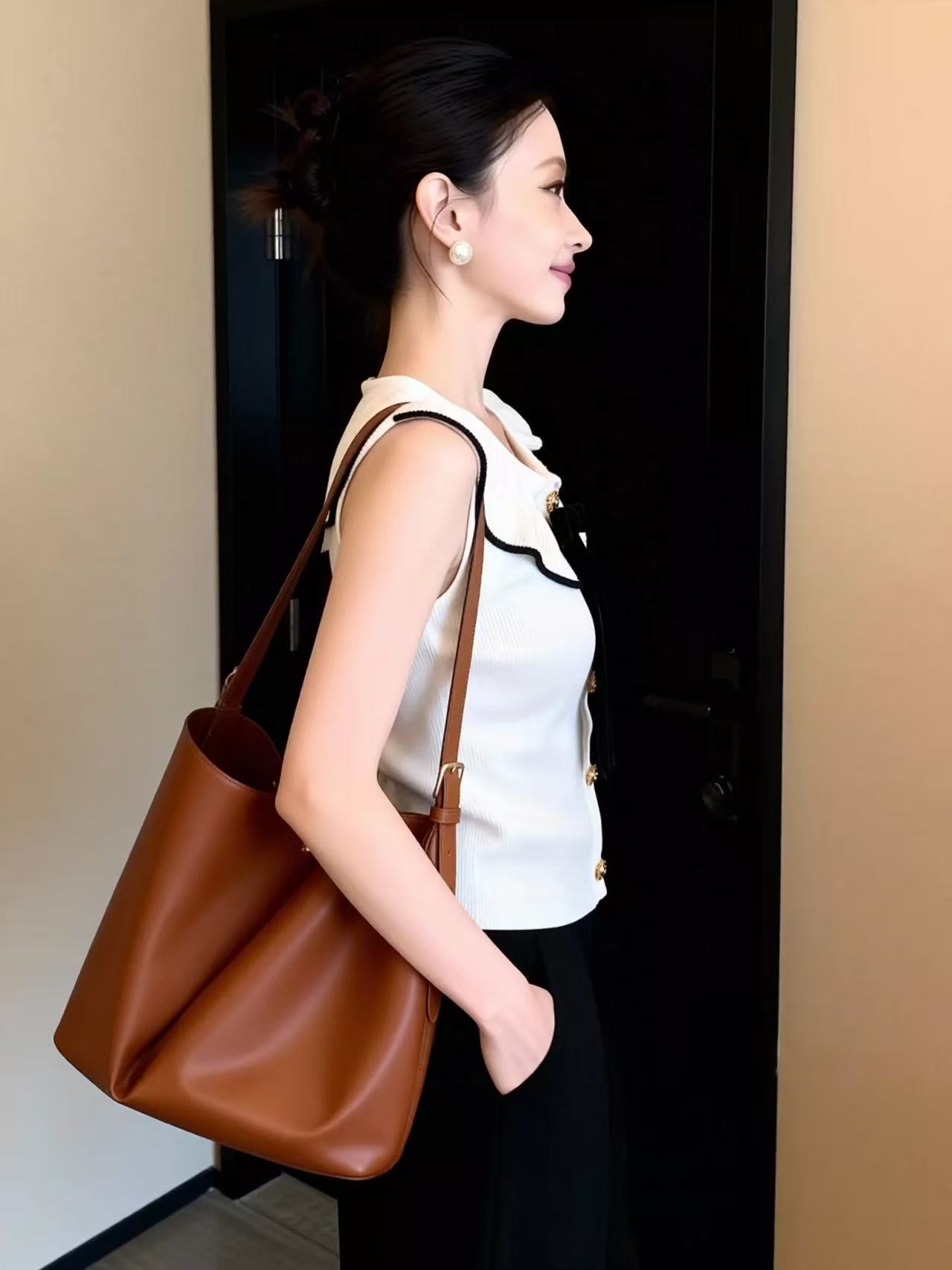 歐貨重磅2026年夏季新款娃娃領針織衫高級感穿搭漂亮上衣女裝潮