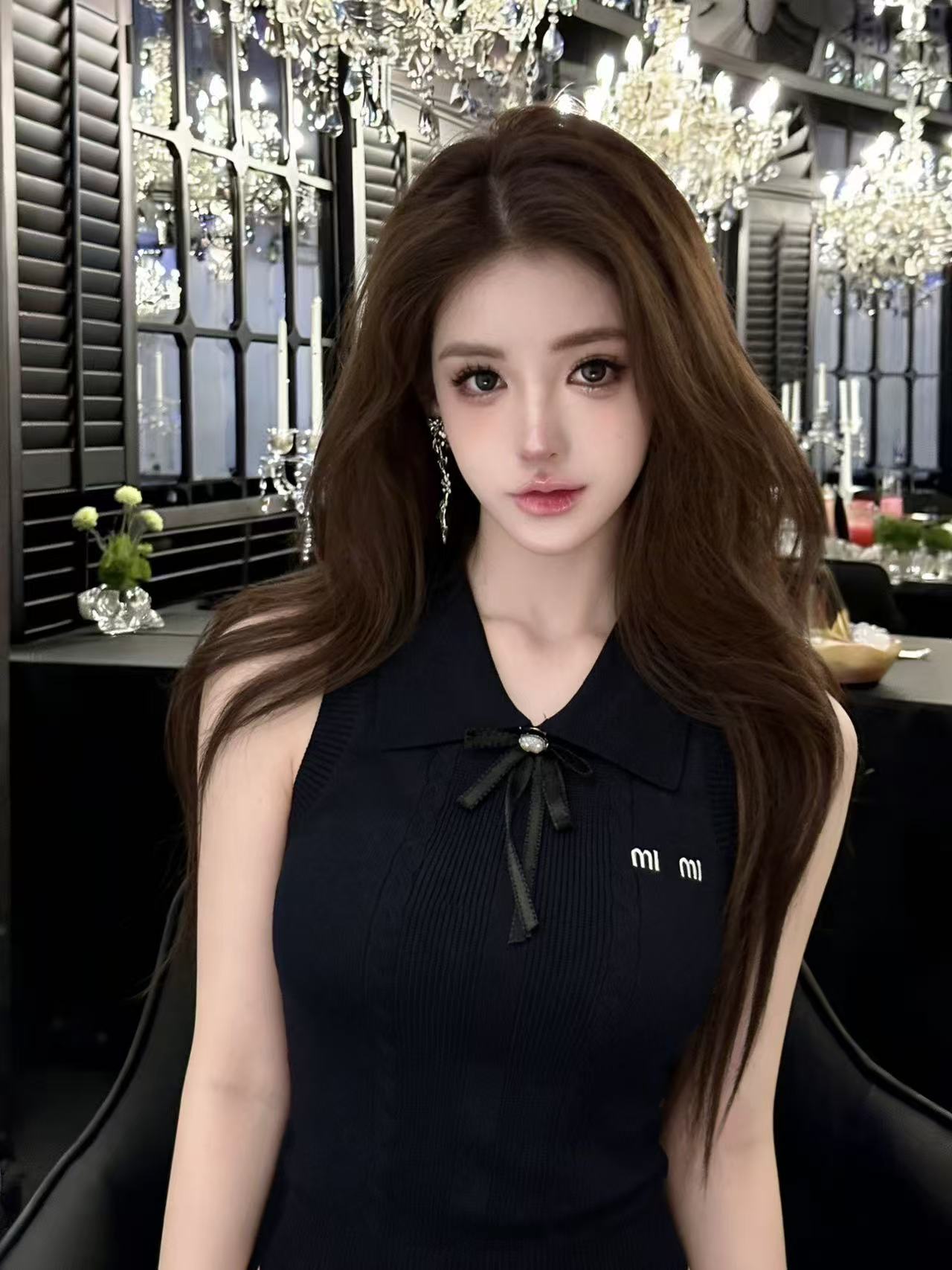 LYM STudio     白色針織翻領背心女無袖修身通勤外穿高級感上衣