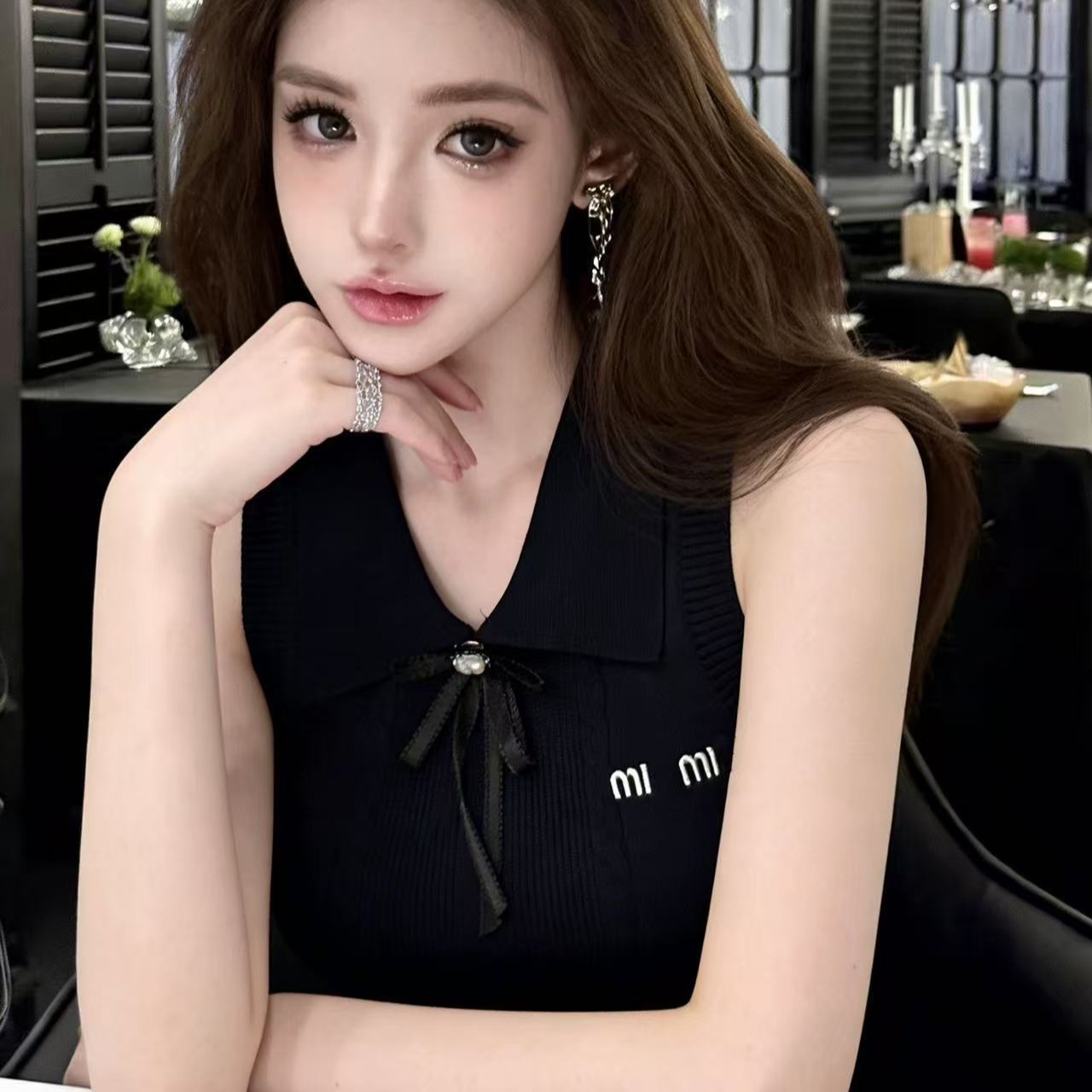 LYM STudio     白色針織翻領背心女無袖修身通勤外穿高級感上衣