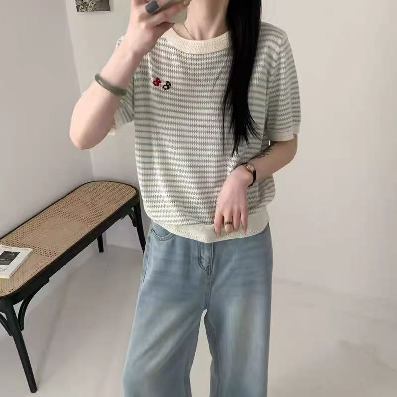2026新款刺繡條紋針織短袖t恤女夏季薄款萊賽爾天絲針織衫女上衣