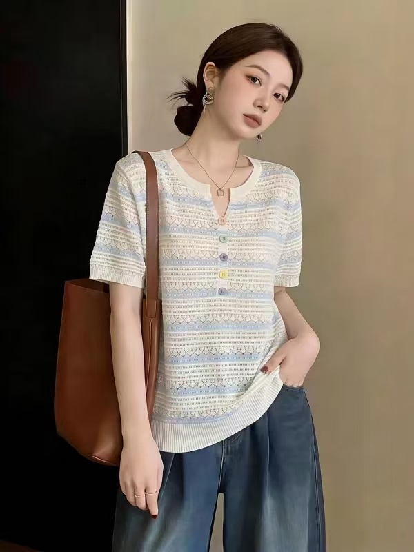 V領粉色條紋冰絲針織短袖T恤女2026新款夏大碼胖mm超好看正肩上衣