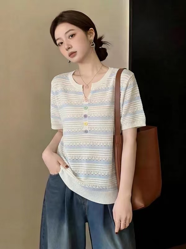 V領粉色條紋冰絲針織短袖T恤女2026新款夏大碼胖mm超好看正肩上衣