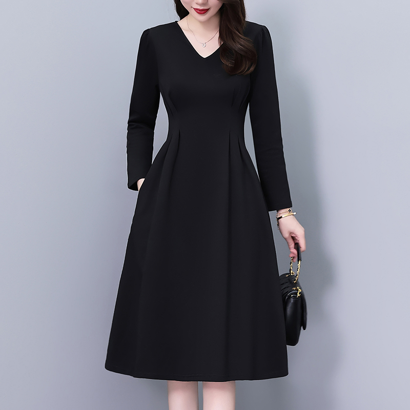 MY13360# 黑色V领气质显瘦大码女装胖mm胖妹妹长袖连衣裙新款阔太太...
