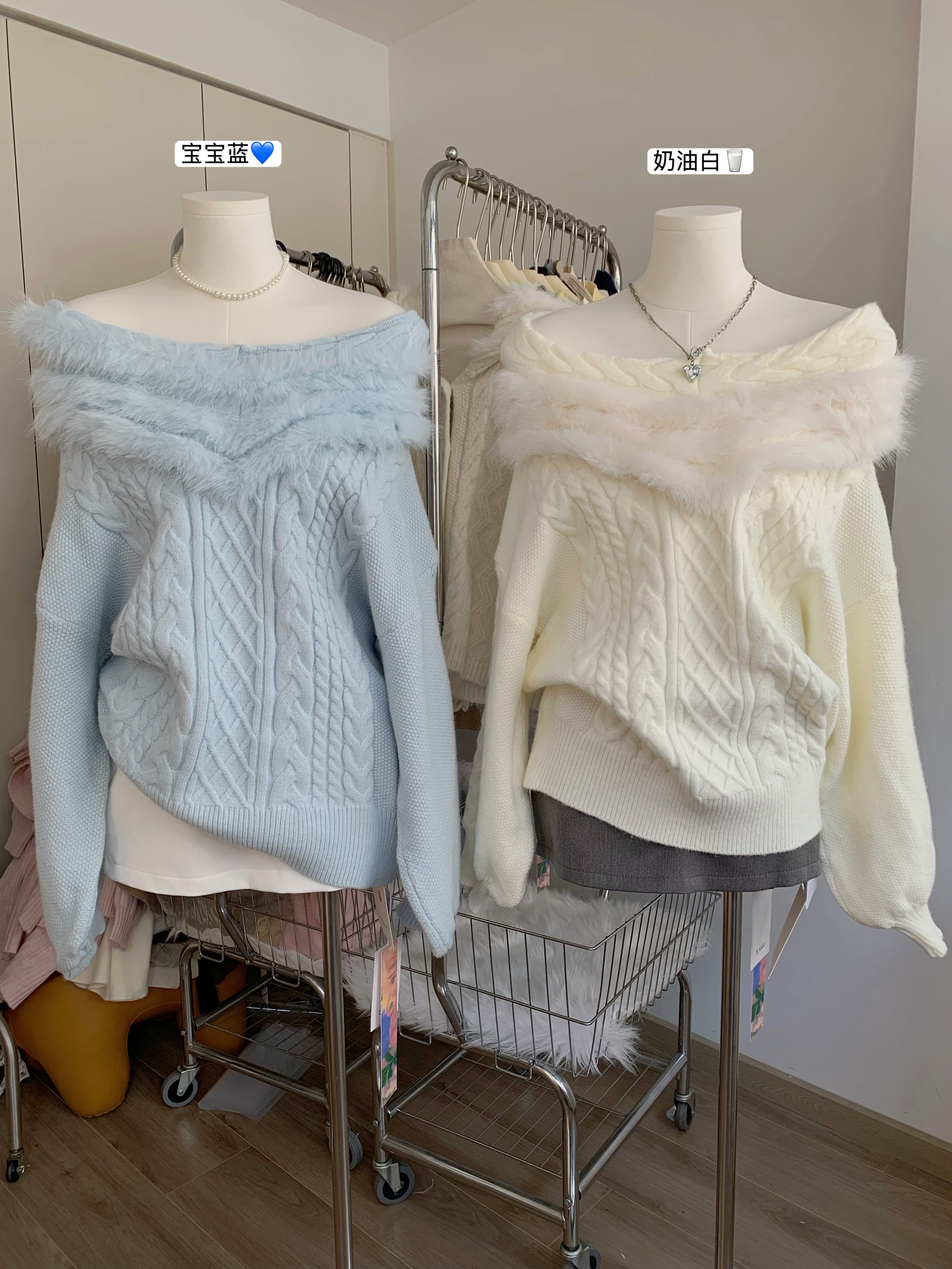 心动降临温柔甜美风针织柔软一字肩狐狸毛领宽松慵懒毛衣