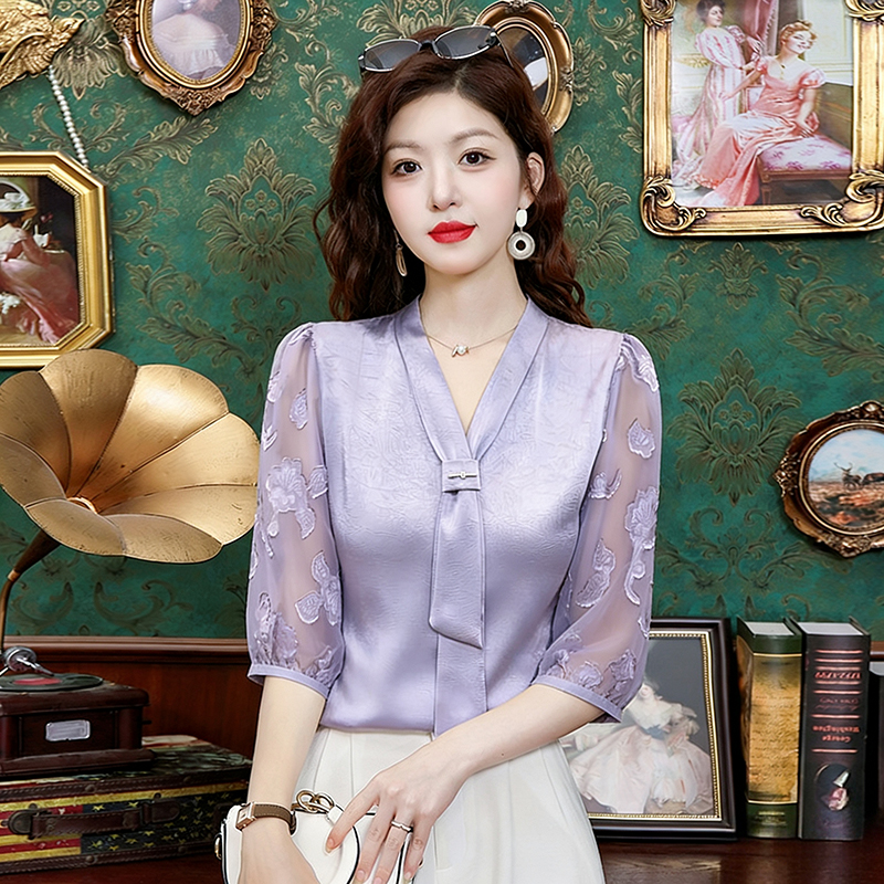 RY3318# 实拍2026夏季新款时尚韩系设计感提花缎面上衣气质百搭中袖...