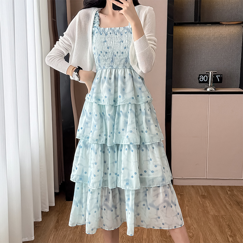 小眾設計碎花氣質絕美連衣裙女夏季新款防曬開衫蛋糕長裙子兩件套