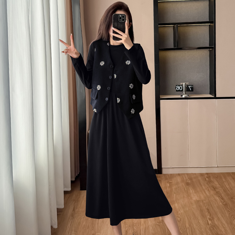 鹽系氣質減齡初戀感高腰連衣裙套裝女2025秋季新款刺繡馬甲兩件套