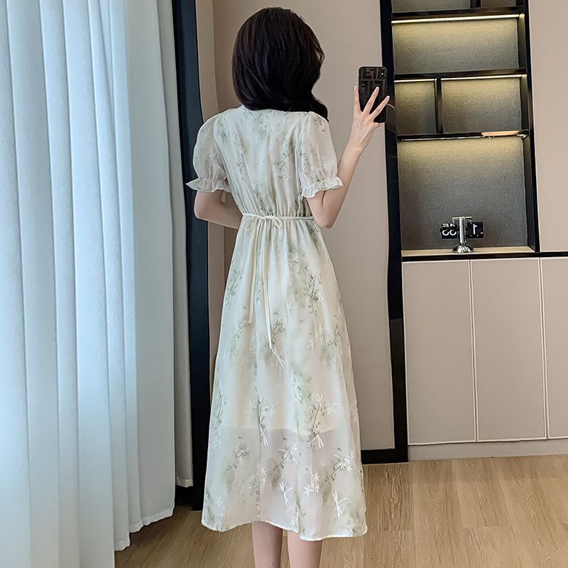 新中式盤扣流蘇刺繡復古連衣裙夏季新款氣質名媛白裙子
