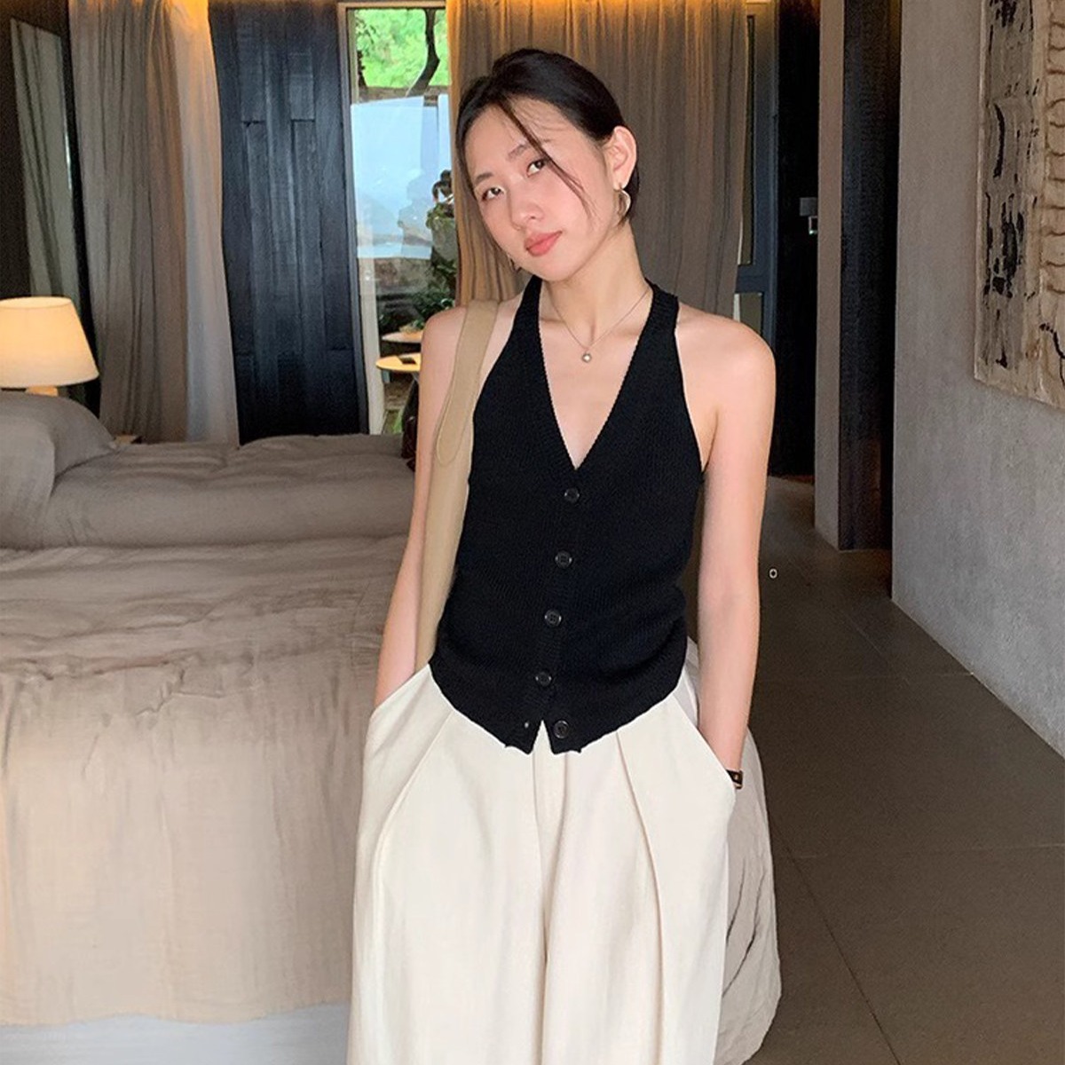 法式復古v領冰絲掛脖吊帶背心女夏外穿辣妹純欲美背無袖短款上衣