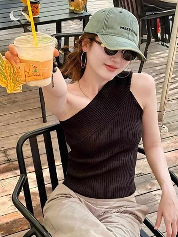 設計感斜肩無袖針織t恤女時尚小眾洋氣獨特別致修身顯瘦百搭上衣