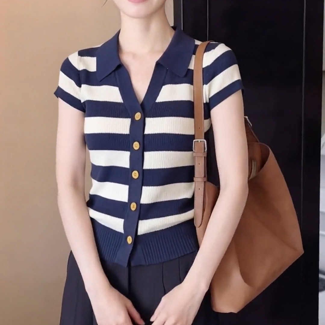 藍色條紋撞色翻領短袖針織T恤2026夏季新款顯瘦通勤時尚氣質上衣